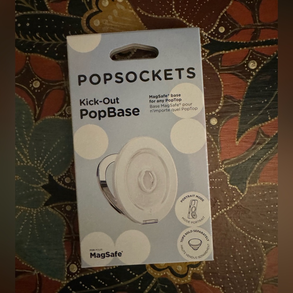 PopSocket Kick-Out PopBase : glossy white (MagSafe Kick-Out Base) NWT